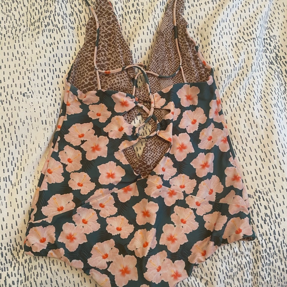 Acacia kokomo size medium